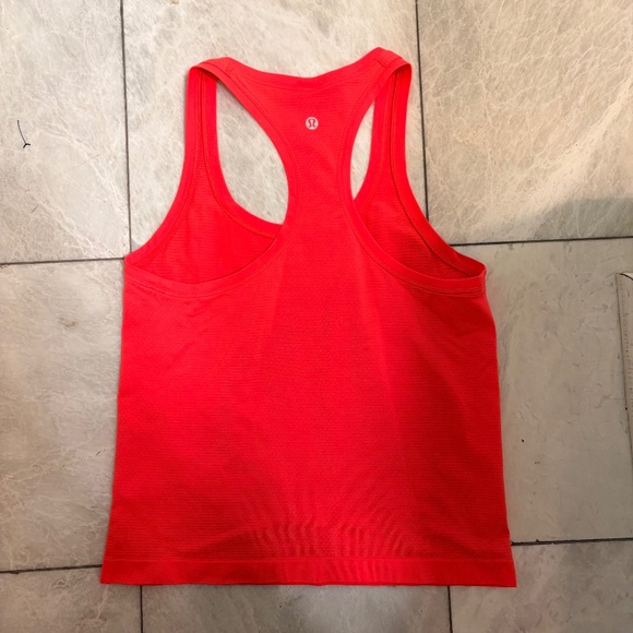Lululemon Swiftly Tank - Picture 2 of 2